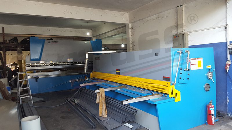 NC Press Brake in Sri Lanka customer become our sales agent after buying two sets of fabrication machinery - Pictures 6 NC Press Brake in Sri Lanka customer become our sales agent after buying two sets of fabrication machinery - Press Brake