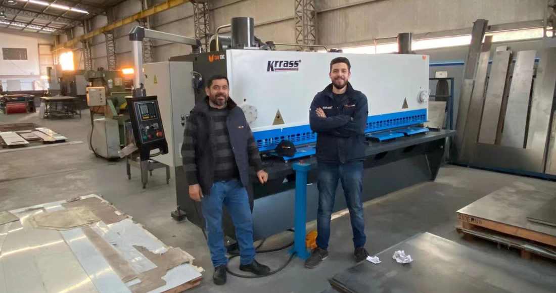 Sheet Metal Cutting Machine
