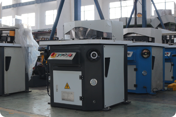 Angle Adjustable Notching Machine