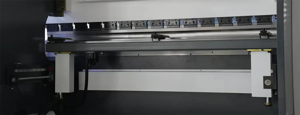 4+1Axis-Press-Brake