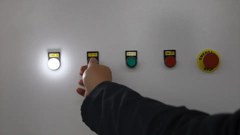Turn on the power switch