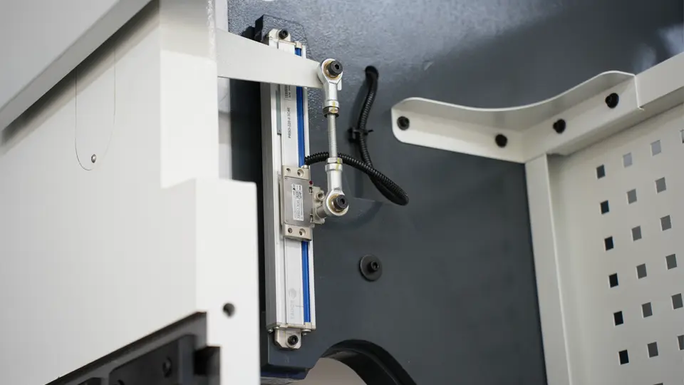 Grating ruler used in CNC hydraulic press brake