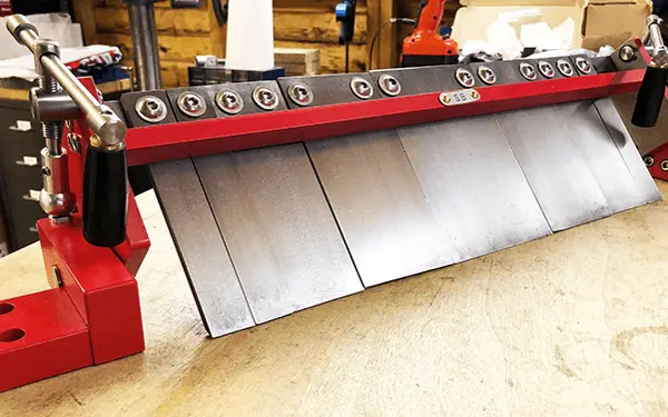 What is the difference between finger brake and press brake? - the baffle for finger brake