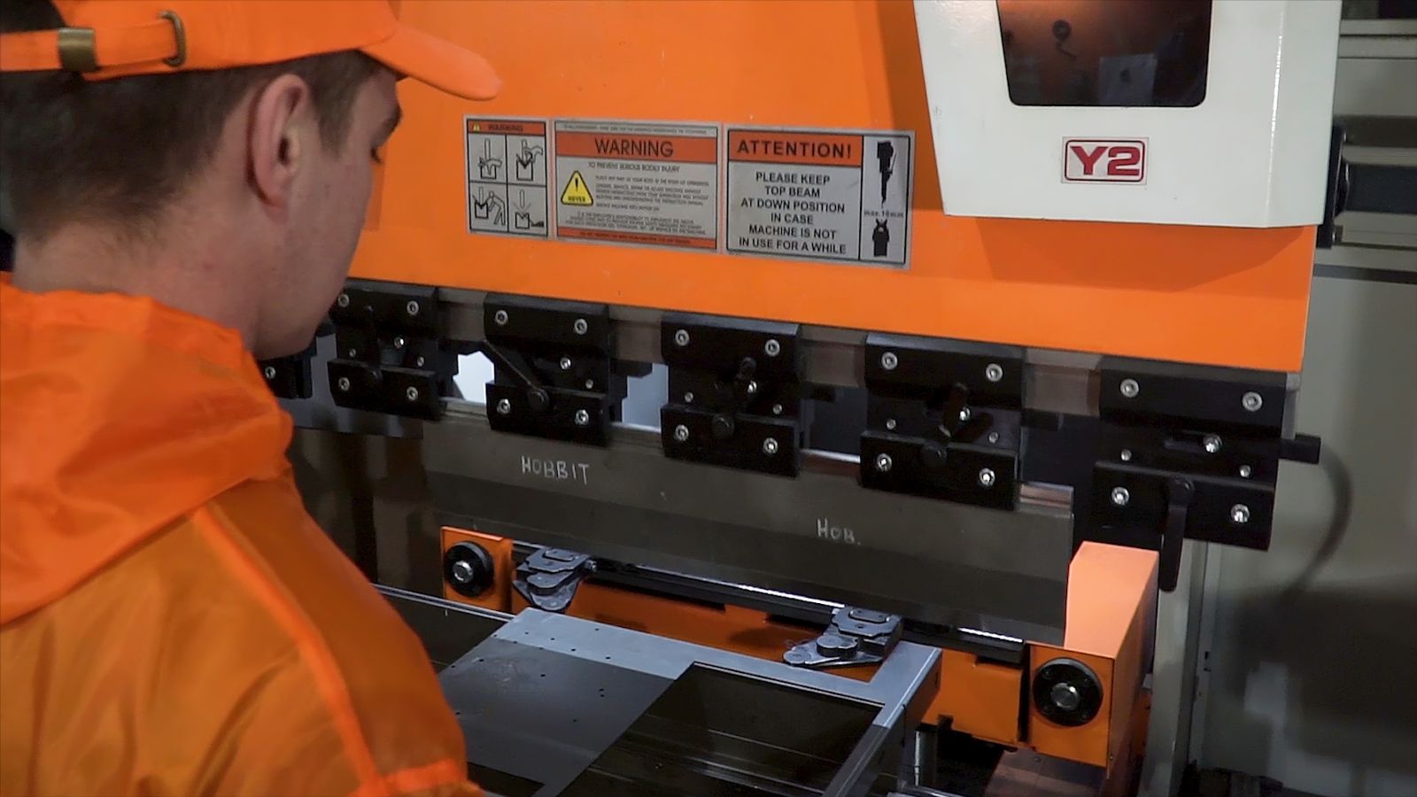Troubleshootings for hydraulic press brake machine