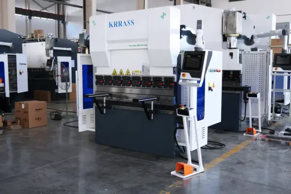 Press Brake Machine MB8-50T1600 4+1 Axis With DELEM DA53T