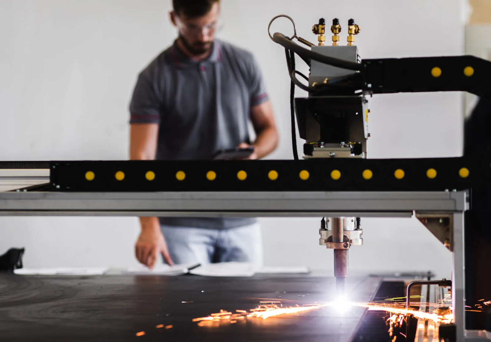 How Thick Can 3000W Fiber Laser Cut? - Pictures 5 CNC Plasma cutting