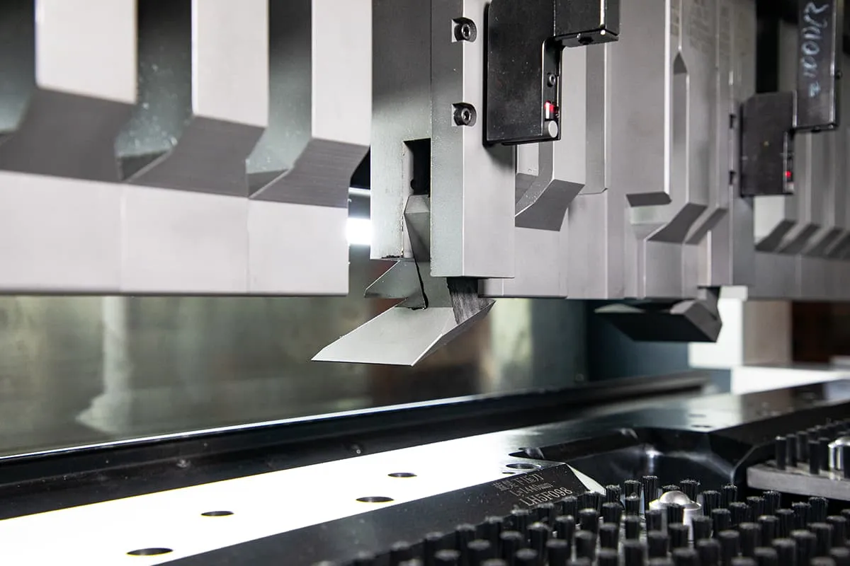 What Is Panel Bender Price? - 2024 Ultimate Guide - panel bending blade