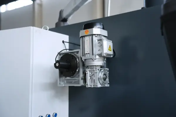 Blade Clearance Adiustment
