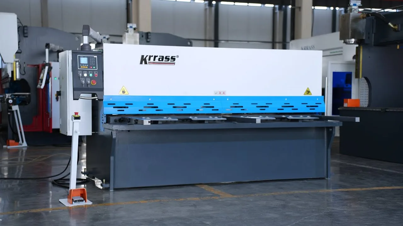 Types of Hydraulic Shears: A Comprehensive Guide to Precision and Efficiency in Metal Cutting - Pictures 5 QC12K-6X2500 Swing Beam Shearing Machine