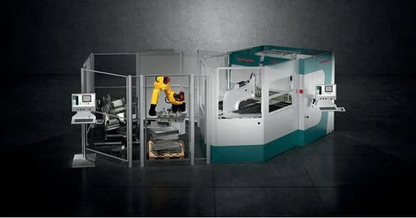 Guide to Automatic Panel Bending Machines: Features and Benefits - Pictures 10 Salvagnini automatic panel bending machine P4 series