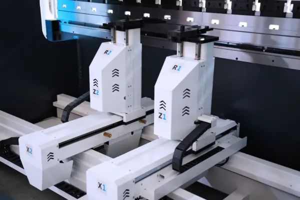 DELEM DA66S CNC Press Brake for Sale, PBS-110T3200 DA66S 8+1 Axis - Image 4