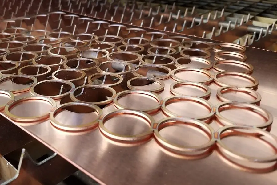 Sheet Metal Laser Cutter: Advanced Technology for Precision Metal Cutting - Pictures 12 Sheet Metal Laser Cutter: Advanced Technology for Precision Metal Cutting - copper 01