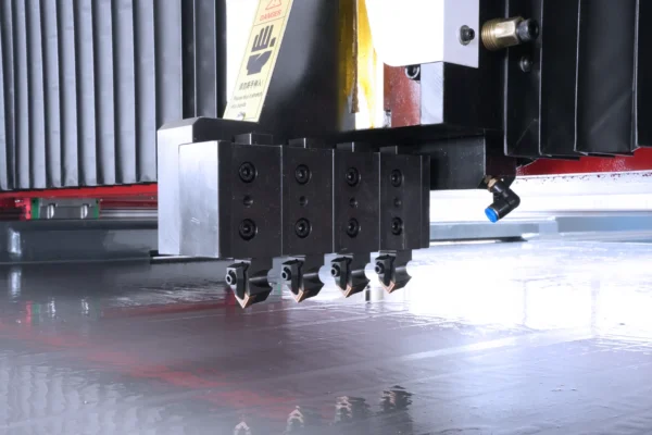 High-Precision V Grooving Rails
