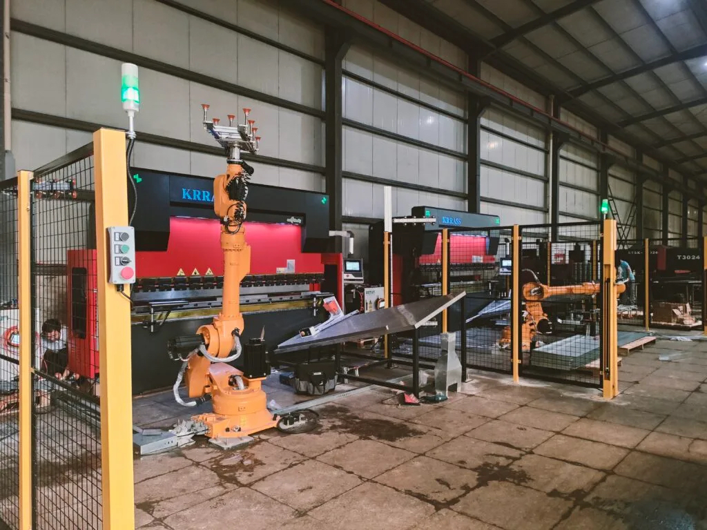 Press Brake: selection tips(2025) - Pictures 16 Press Brake: selection tips(2025) - automatic press brake