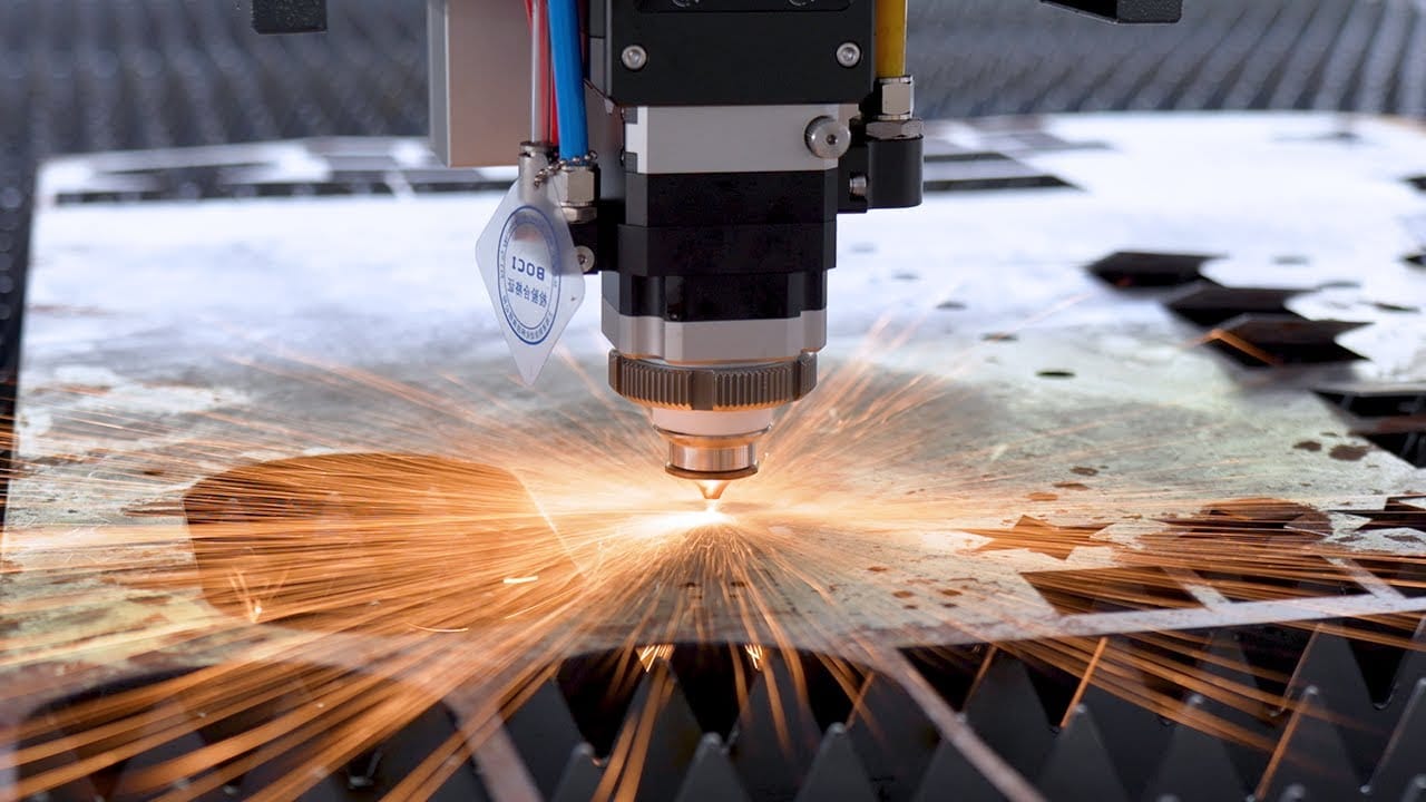 What is a Fiber Laser Cutting Machine? - Pictures 5 What is a Fiber Laser Cutting Machine? - 3000w fiber laser cutting machin